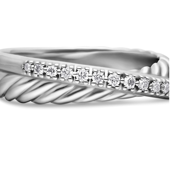 David Yurman-size 6 cross-over ring with diamonds - Picture 3 of 9